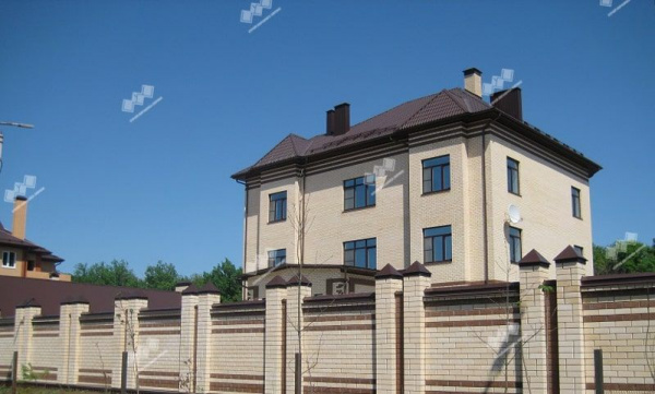 Облицовочный кирпич Железногорский Евро 0,7 НФ Слоновая кость гладкий